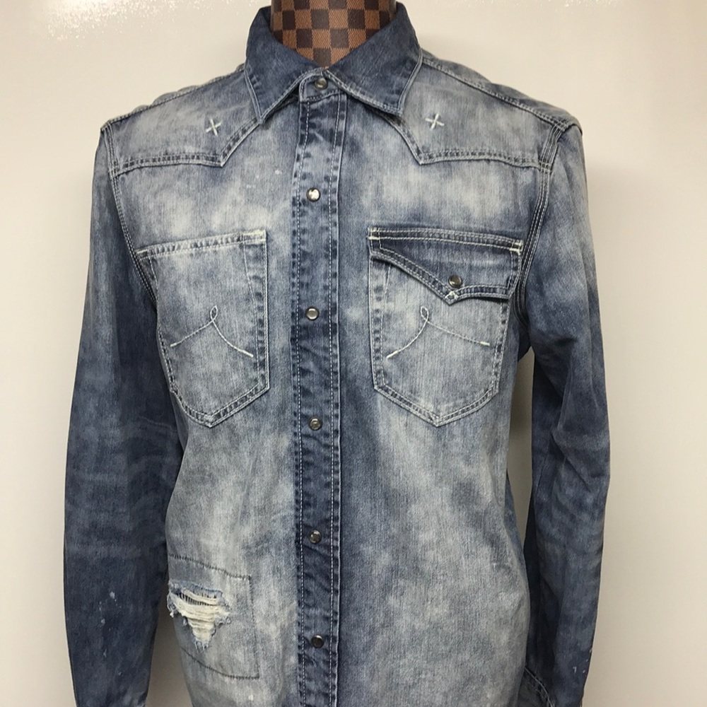🔹RocaWear- Blue Denim Men’s Shirt - Large NWOT
